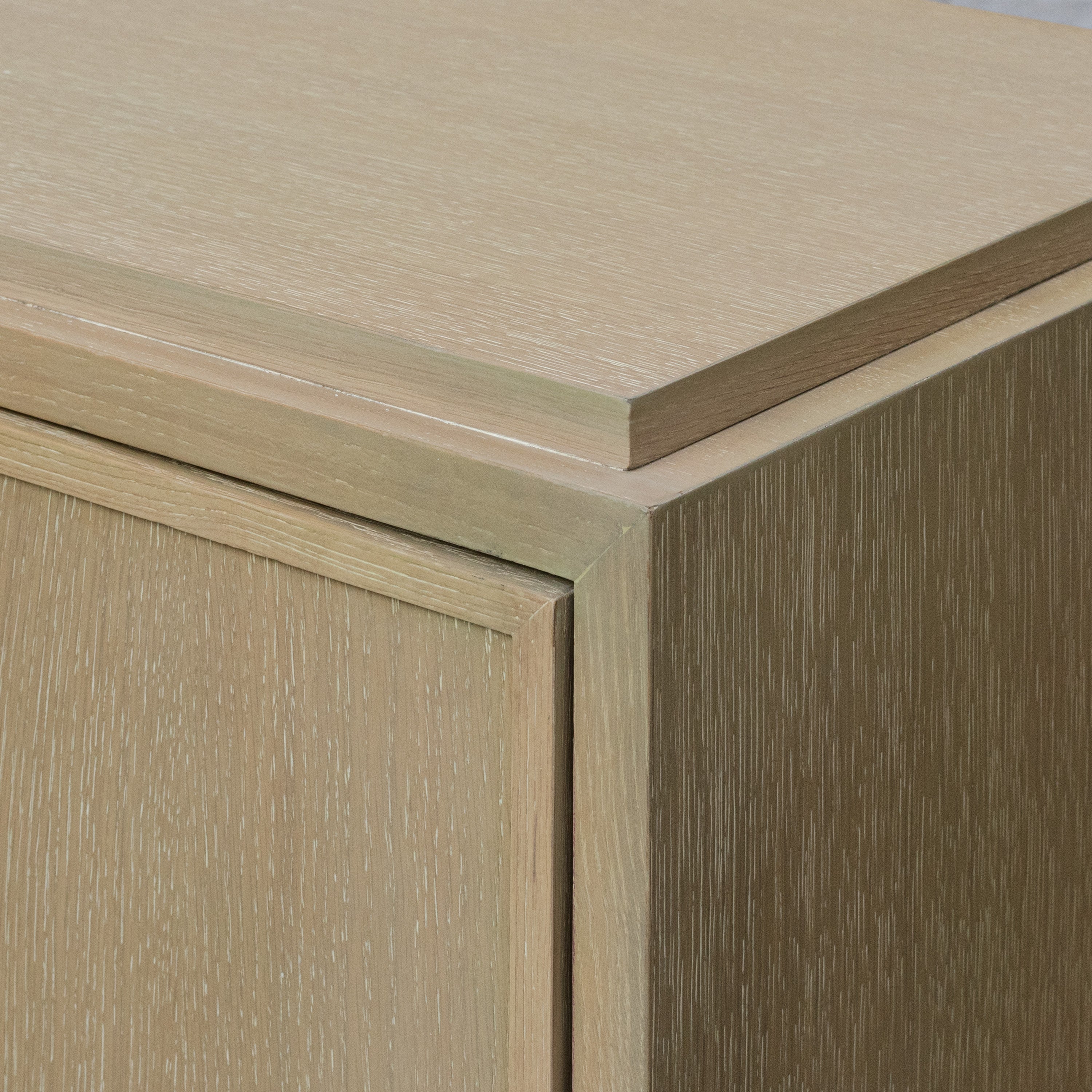 Stanley Horizon Buffet - A Touch of Modern and Classic (Light Brown)